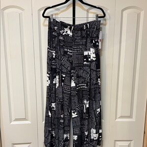 IC COLLECTION Black and White newsprint lantern wide leg pant size large
